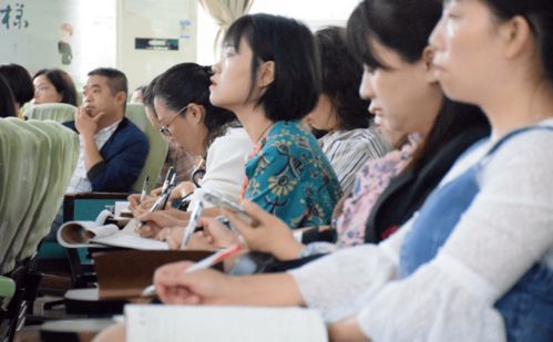 書香浸潤東坡，專業點亮未來——第三期“點燈人”兒童閱讀種子教師線下培訓圓滿收官